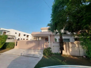 5 Bedrooms furnished separate upper portion house in DHA Phase 4, Lahore - Rent is exclusive of electricity and shall be as per actual usage